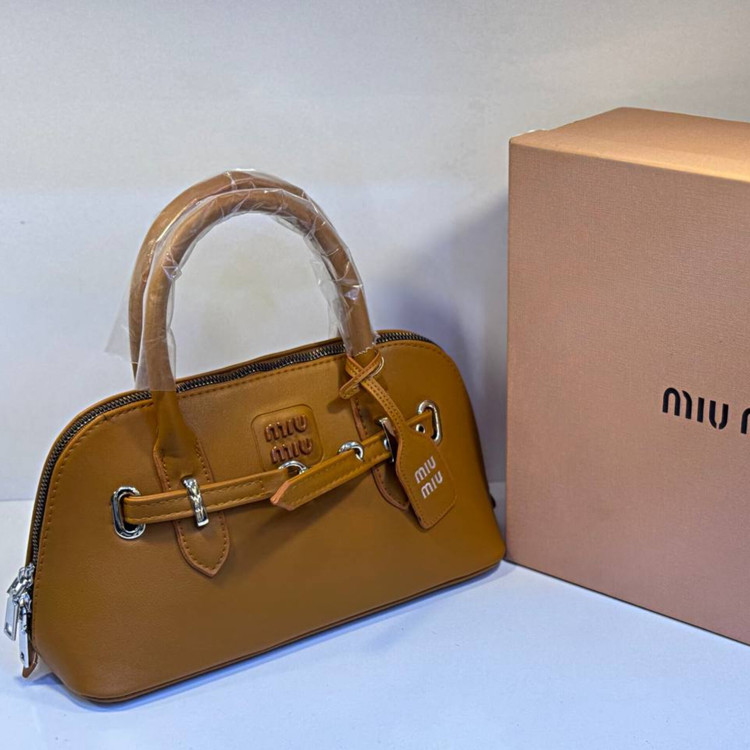 کیف میو میو کیف miu miu کد ۲۰۰۲