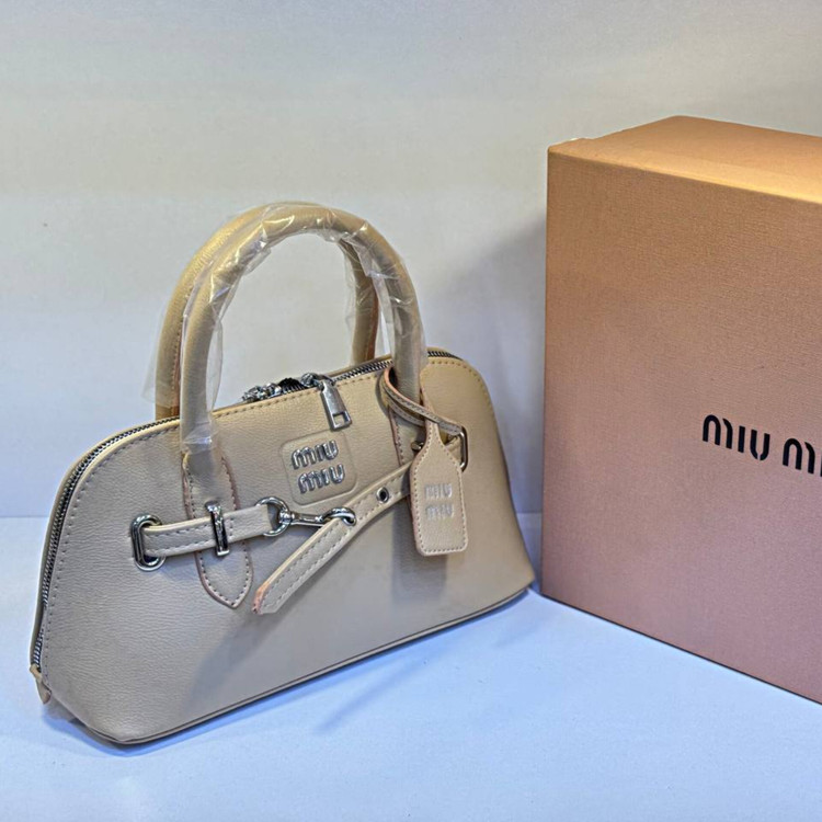 کیف میو میو کیف miu miu کد ۲۰۰۲