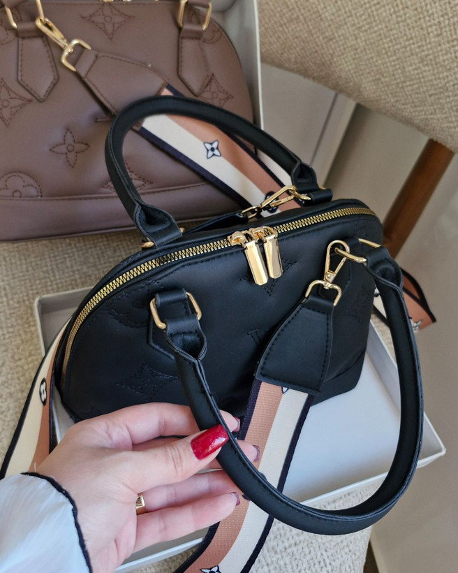 کیف Louis vuitton کیف سوما کد ۵۰۲۲
