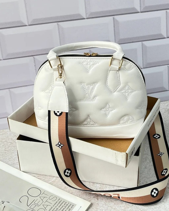 کیف Louis vuitton کیف سوما کد ۵۰۲۲
