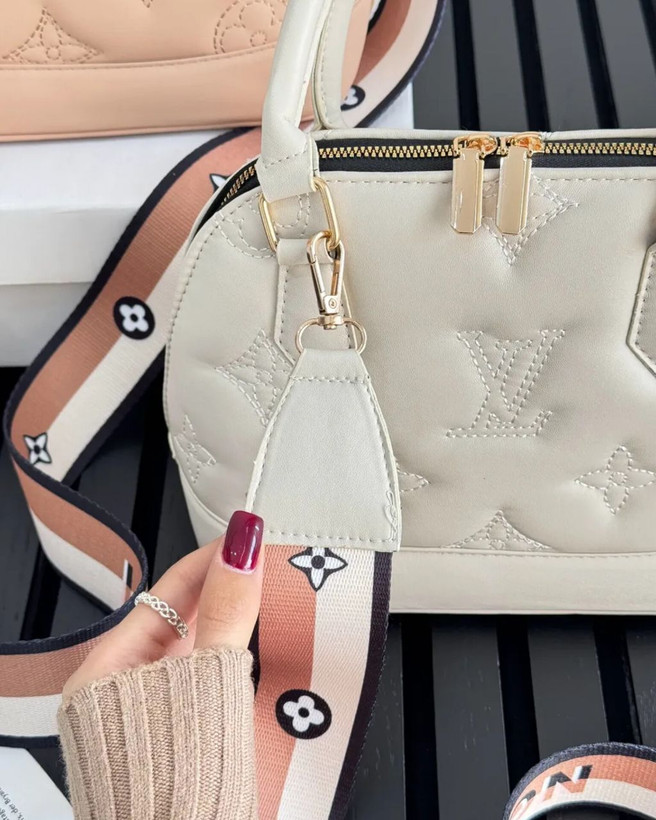 کیف Louis vuitton کیف سوما کد ۵۰۲۲