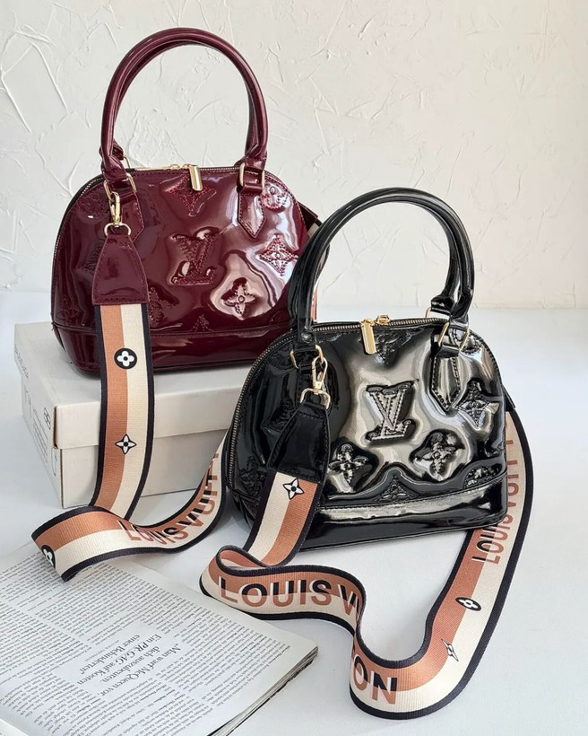 کیف Louis vuitton کیف سوما کد ۵۰۲۲