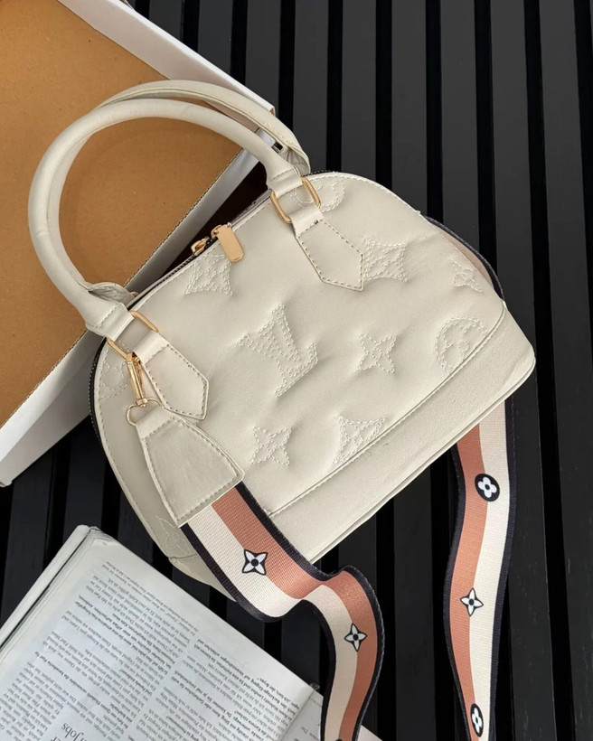 کیف Louis vuitton کیف سوما کد ۵۰۲۲