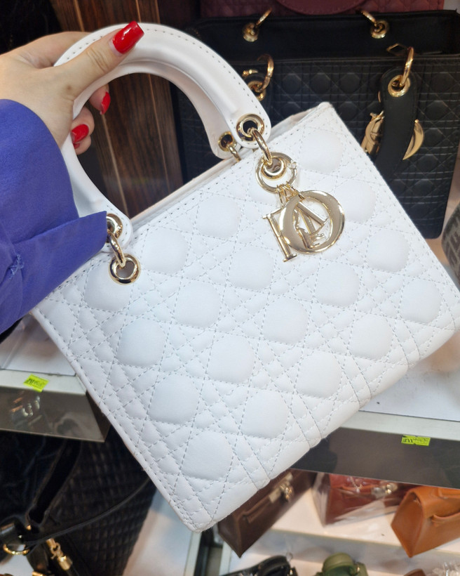 کیف دیور گلدوزی کد ۲۲۶