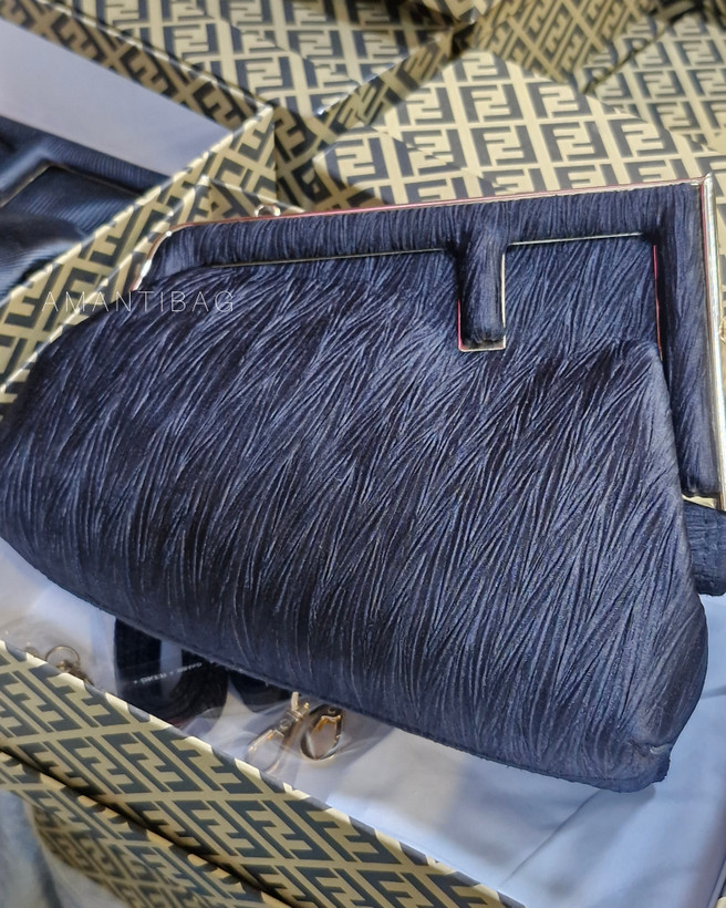 کیف فندی fendi کد ۲۰۳۰
