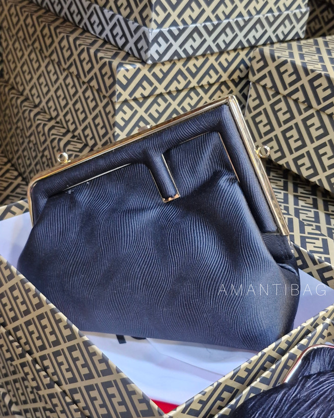کیف فندی fendi کد ۲۰۳۰