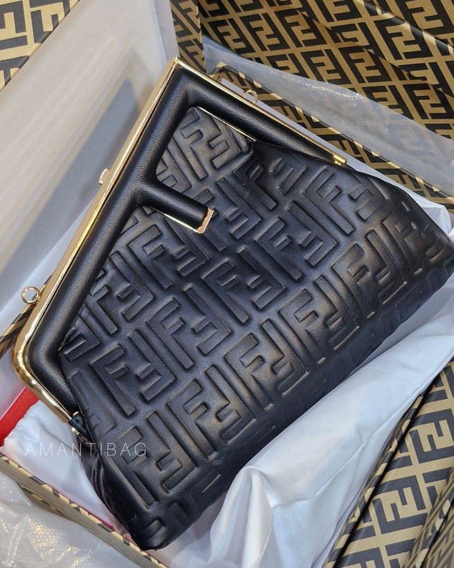 کیف فندی fendi کد ۲۰۳۰