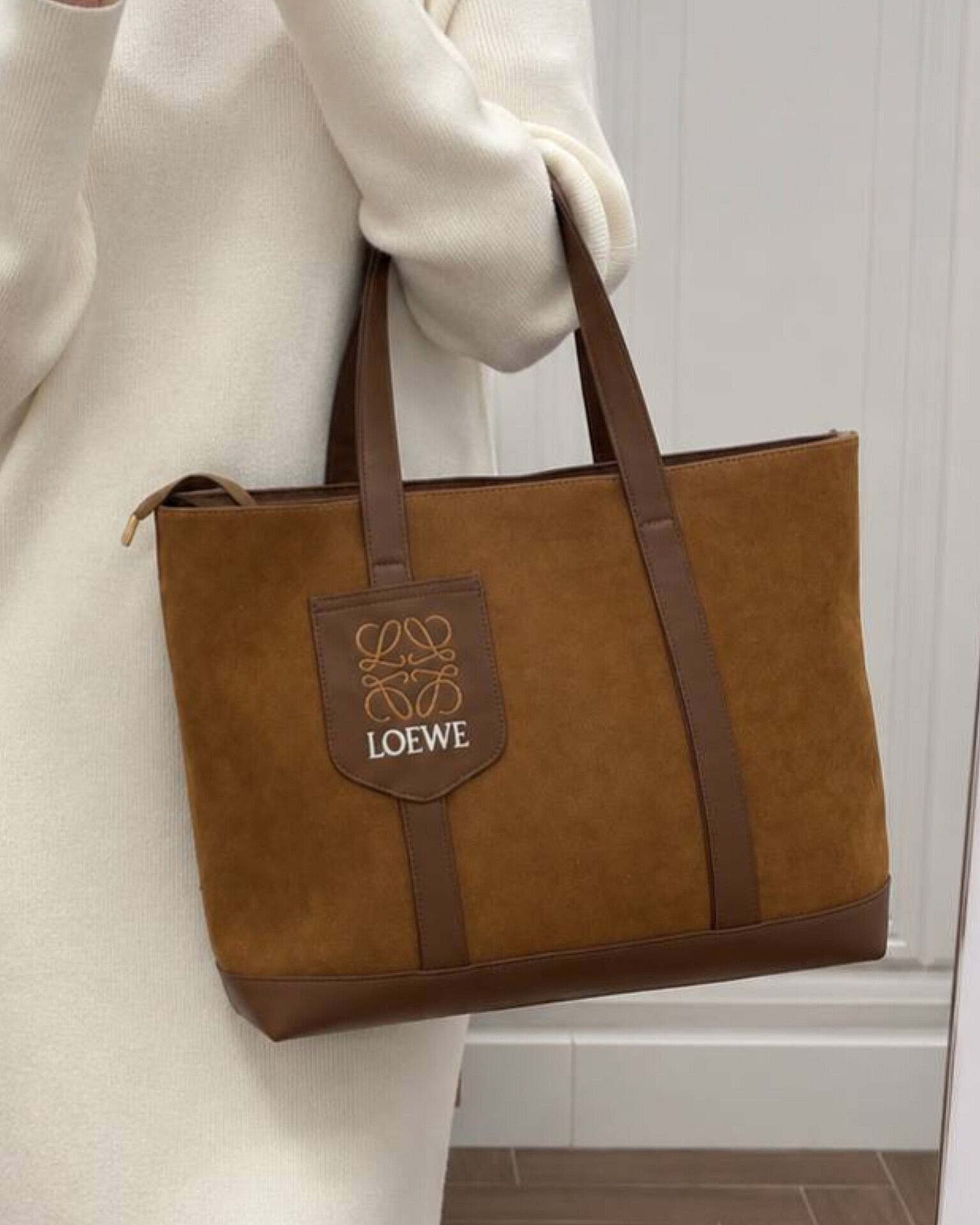 کیف جیر لوئوه Loewe