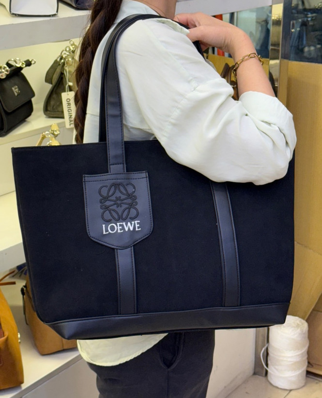 کیف جیر لوئوه Loewe